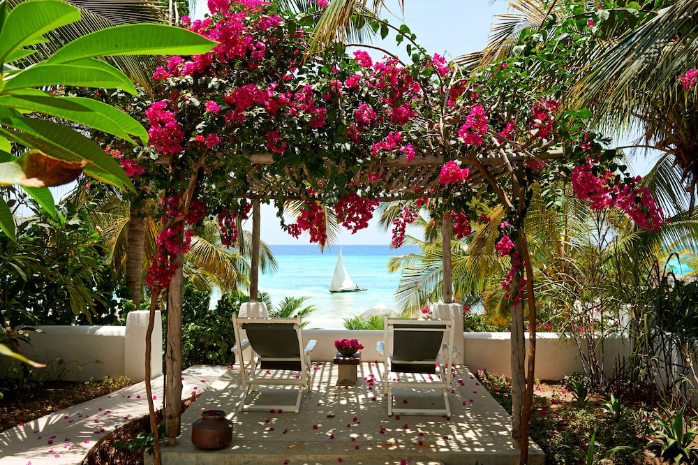 The Aiyana Resort and Spa 41/50
