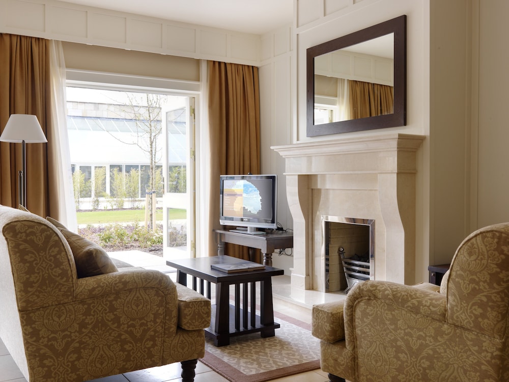 Lough Eske Castle 43/77