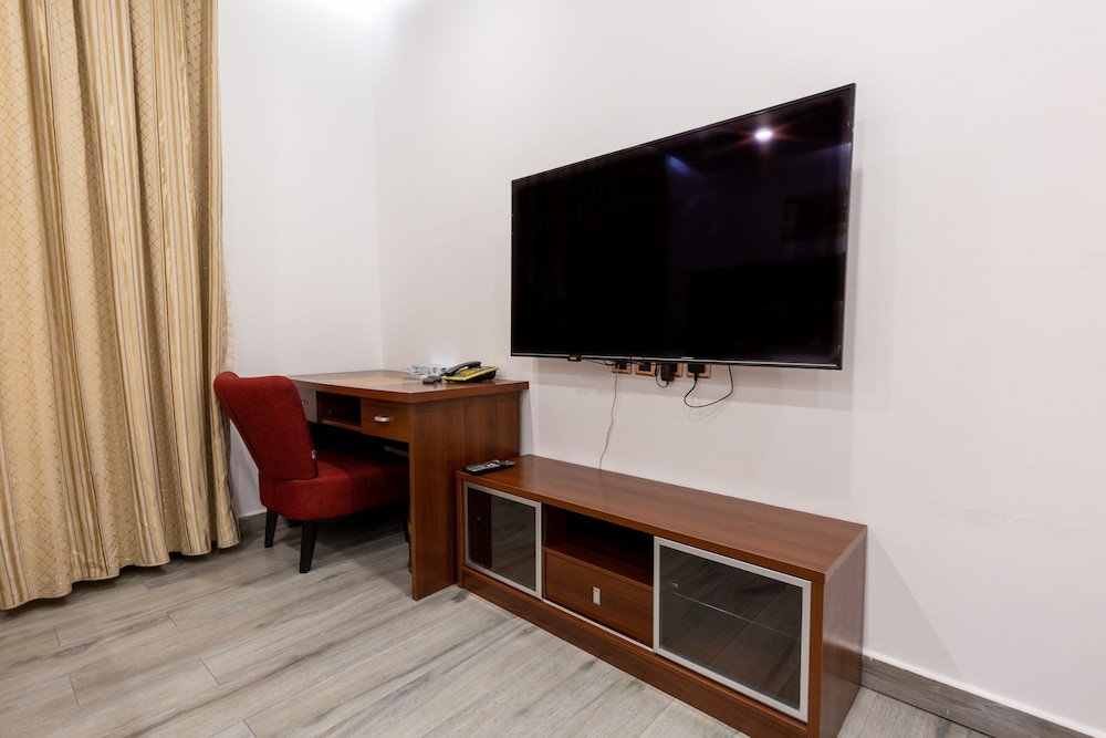Lobby at Rosalina Hotel, YANBU