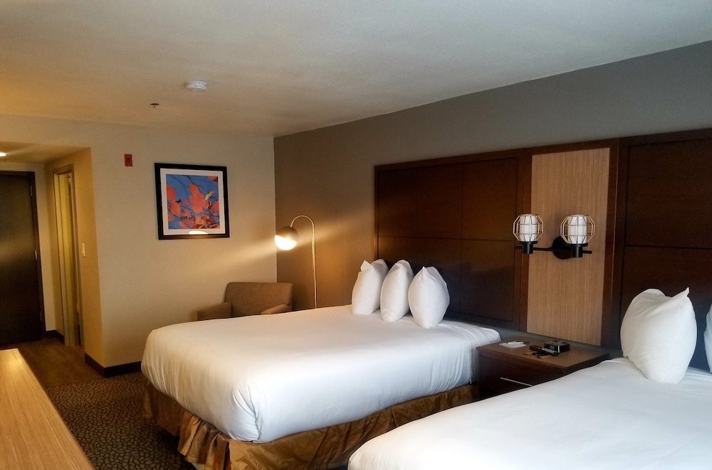 Spark by Hilton DFW North 9/60