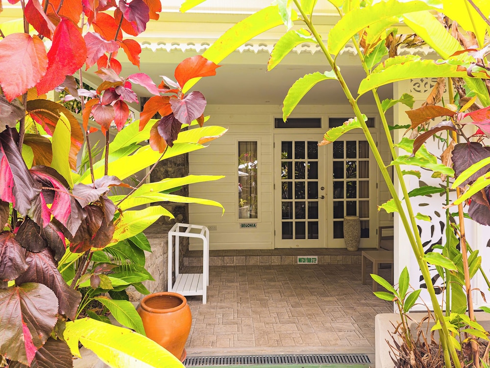 Fond Doux Holiday Plantation 2/81