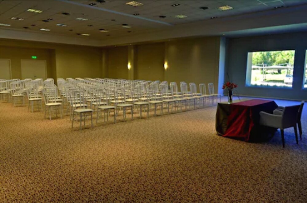 Howard Johnson Hotel Piedras Moras 30/31