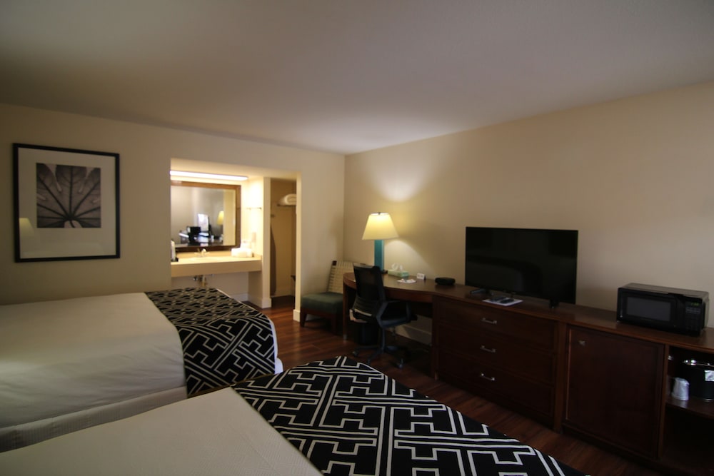 The Central Motel 32/55