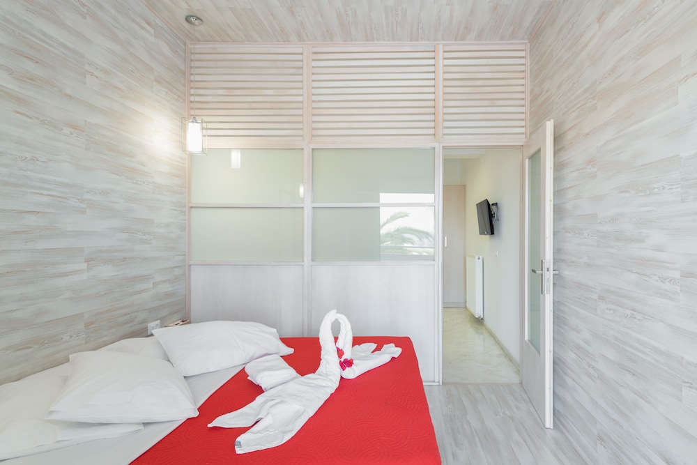 1 BEDROOM, LUXURY, STUDIO, SEA VIEW