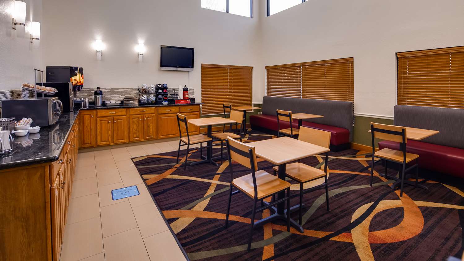 Best Western Rayne Inn 24/26