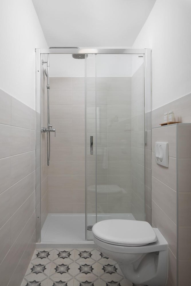 Noemi's Rooms - Adults Only 58/62