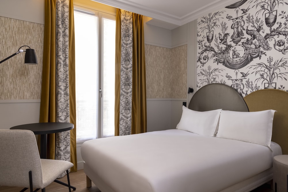 COMFORT, DOUBLE OR TWIN BED