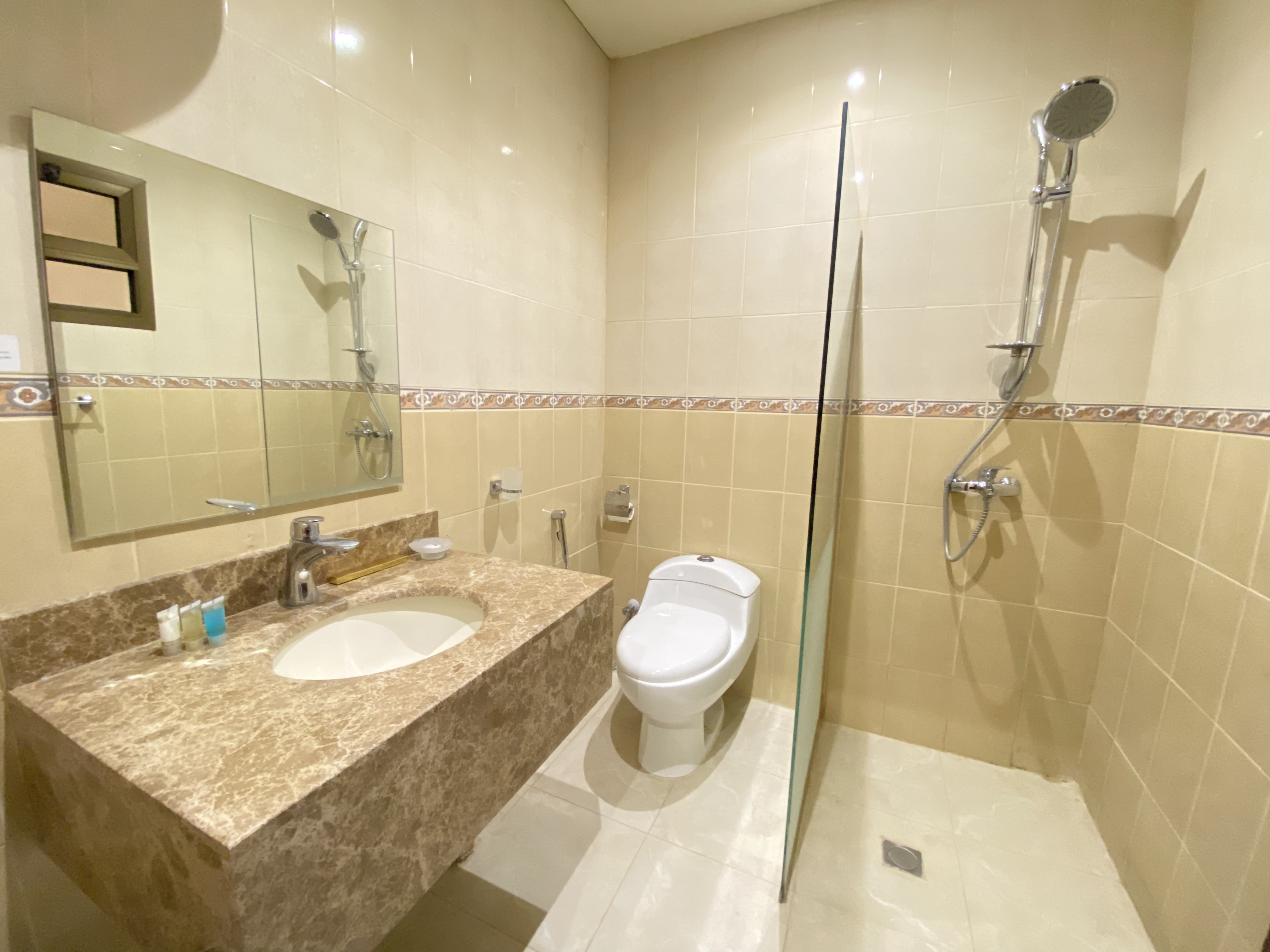 فندق الضيافة(Al Diyafa Hotel) 38/44