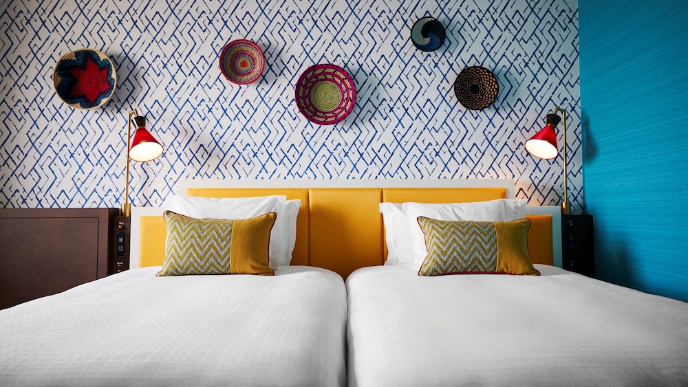 Caribbean, Superior, Twin Beds