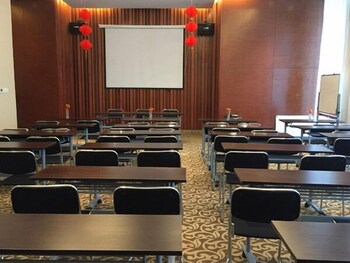 Metropolo Wuhan Sports Center Subway Station Dongfeng Avenue Hotel 21/23
