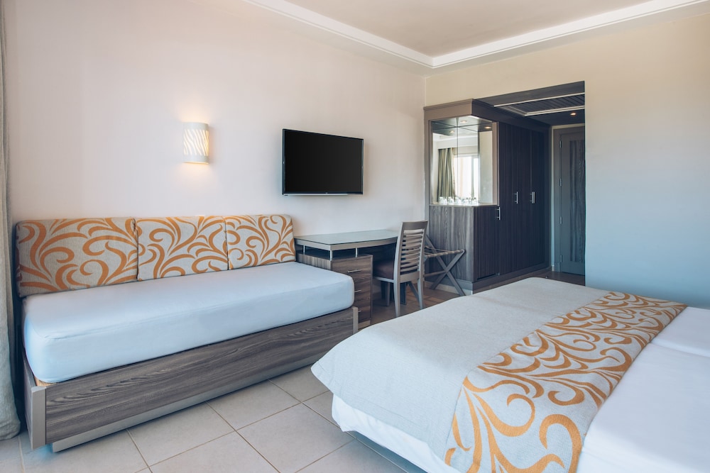 Iberostar Waves Mehari Djerba 27/72