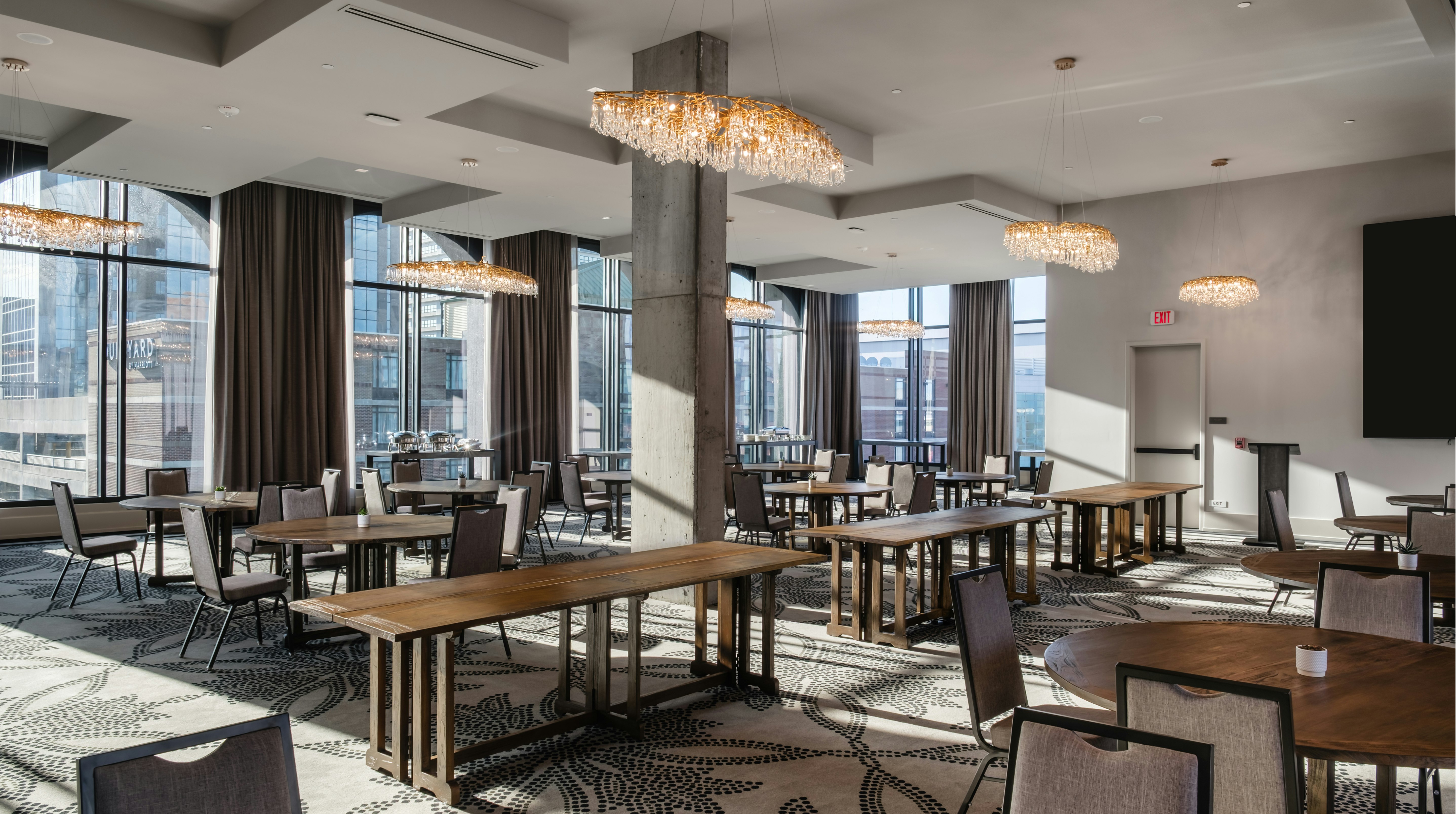 Hotel Bourre Bonne Louisville, Curio Collection by Hilton 44/56