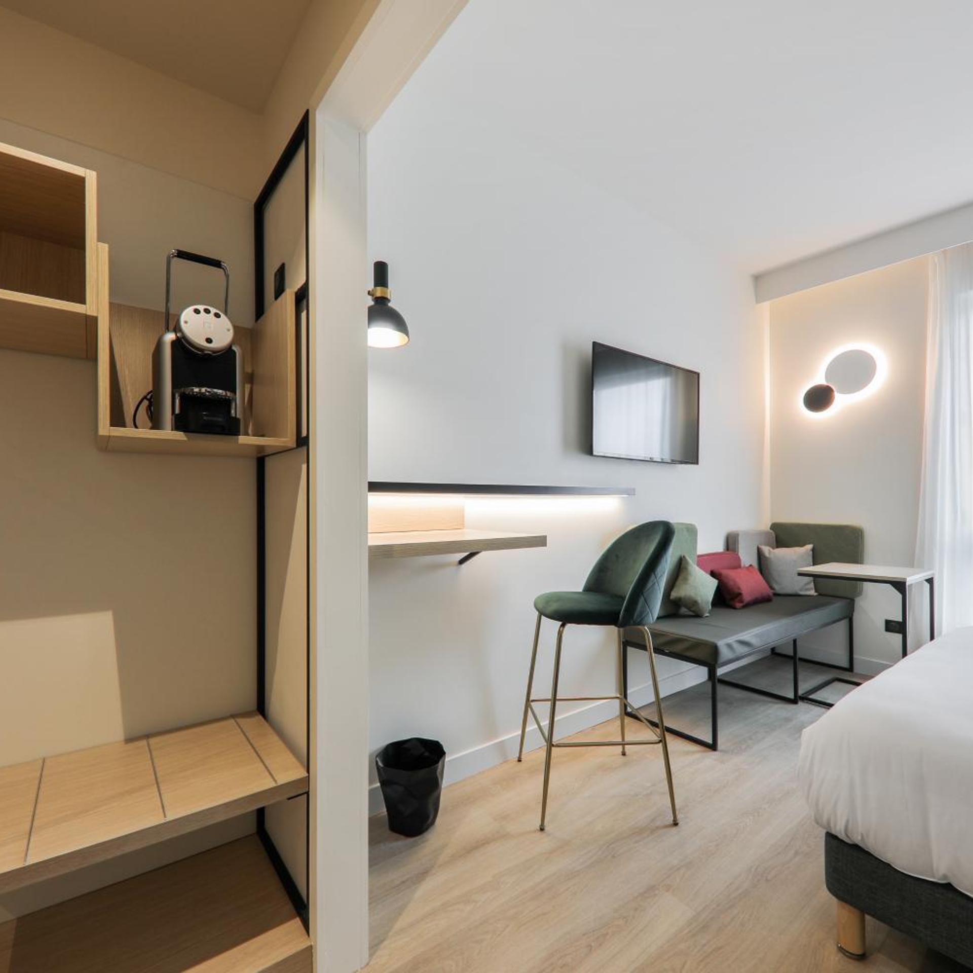 Standard, Queen Bed, Campanile Smart Lyon Est Bron 5/9