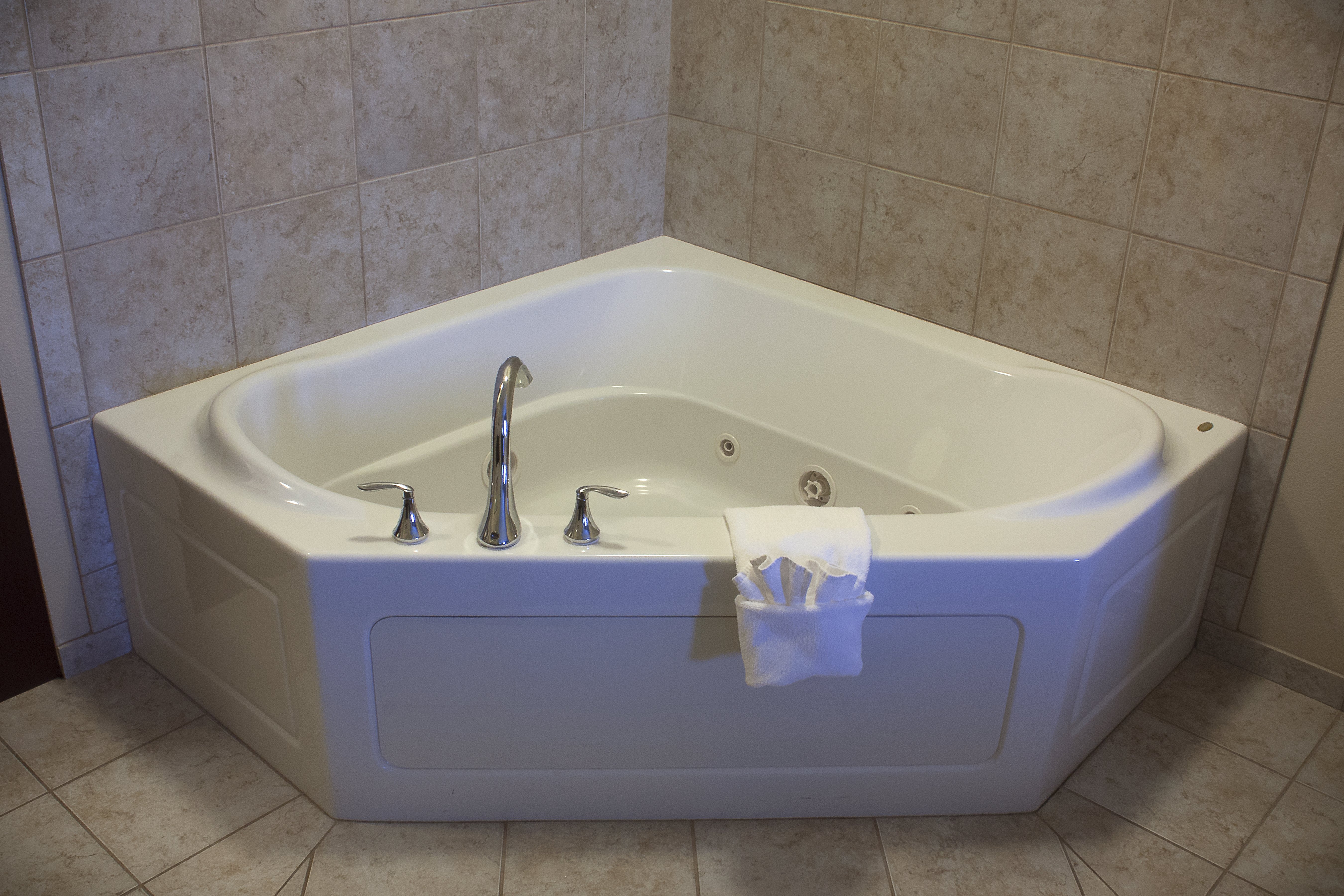 Holiday Inn Express & Suites Youngstown West - Austintown 38/38