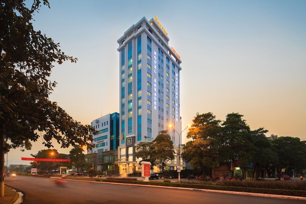 Royal Palace Hotel 2/48