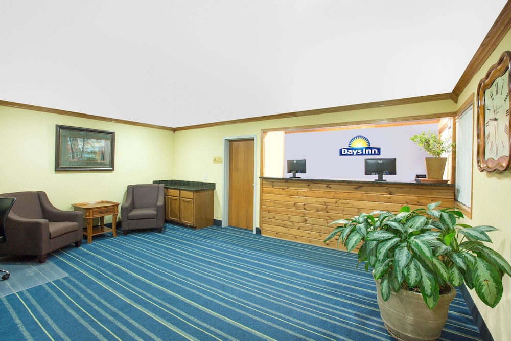 Days Inn by Wyndham Grand Island 2/24