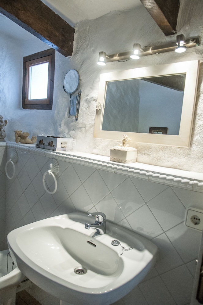 Hotel Rural Biniarroca - Adults Only 28/73
