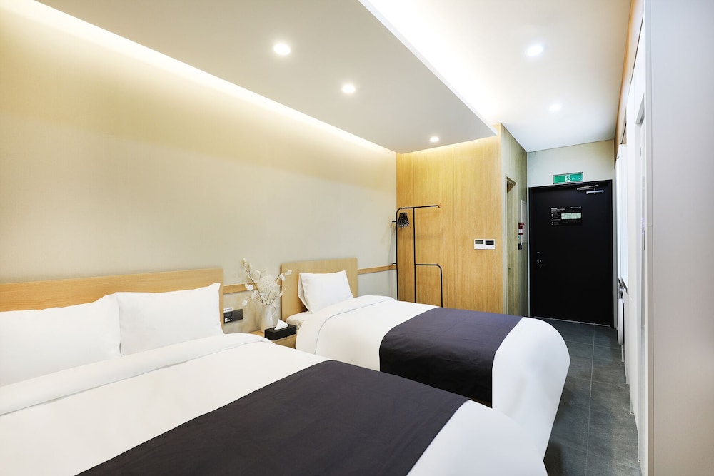 The Stay Classic Hotel Myeongdong 12/37