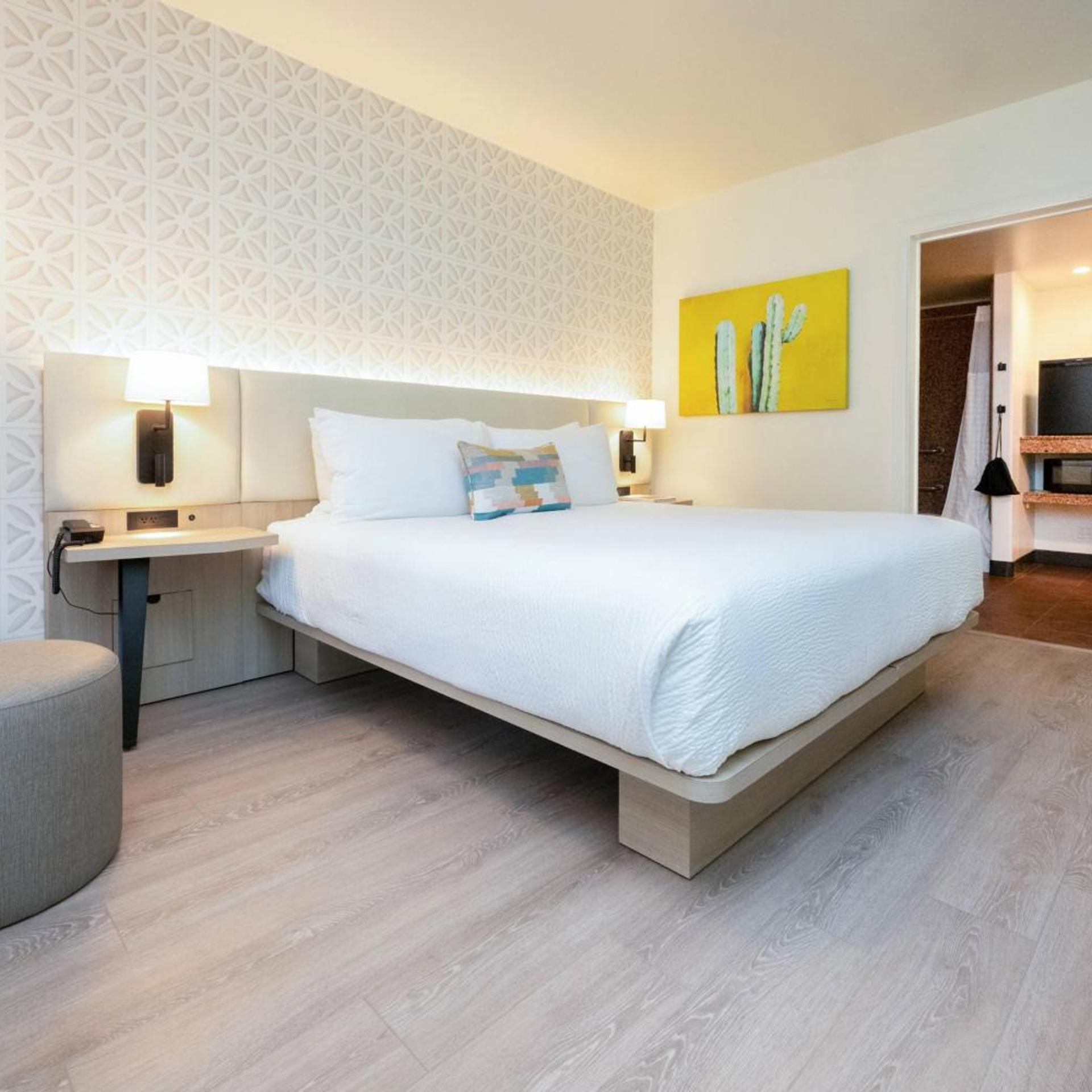 Standard, King Bed