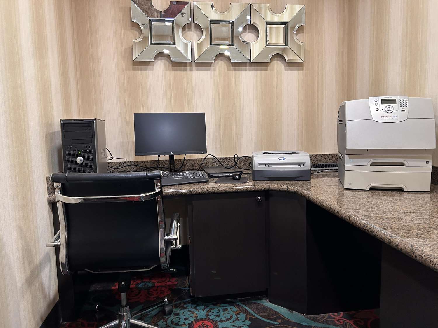 Express Inn Leesville Ft Johnson 15/18