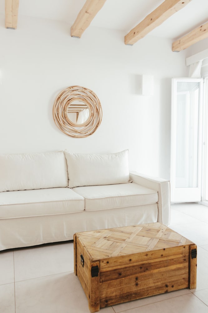 Casa Vitae Suites 4/60