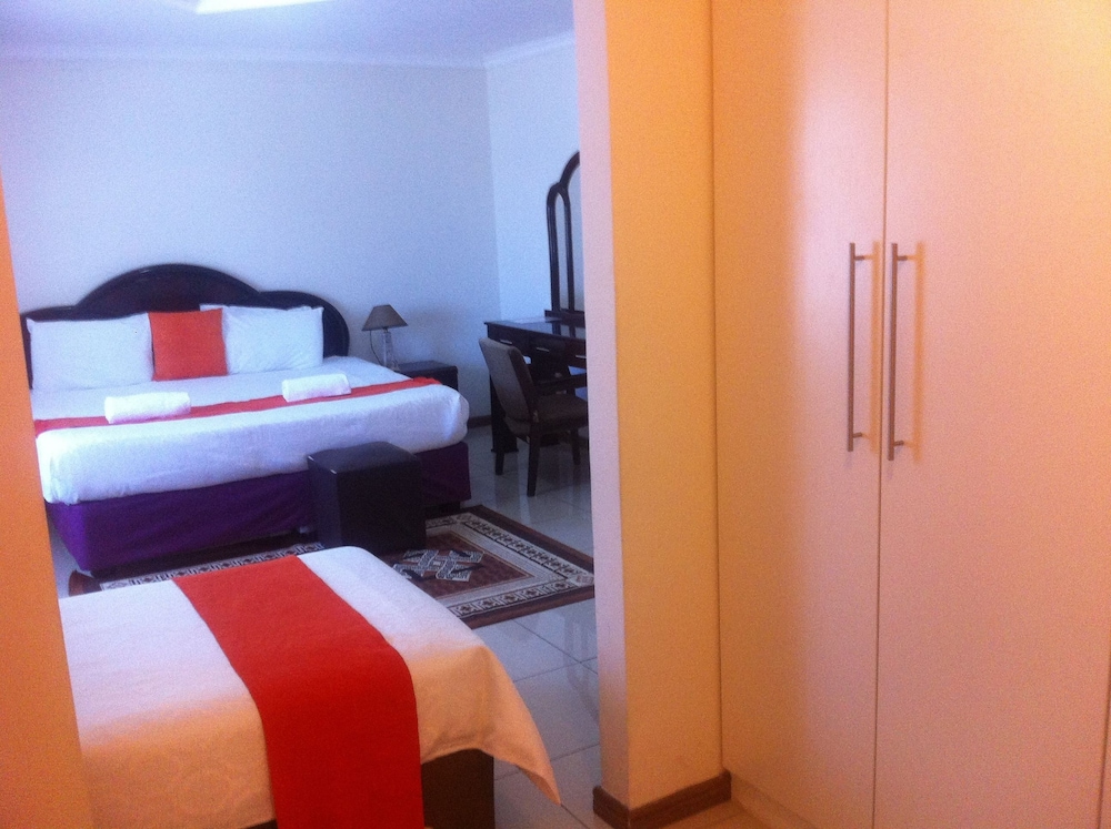 Upper Room Guest House 11/30