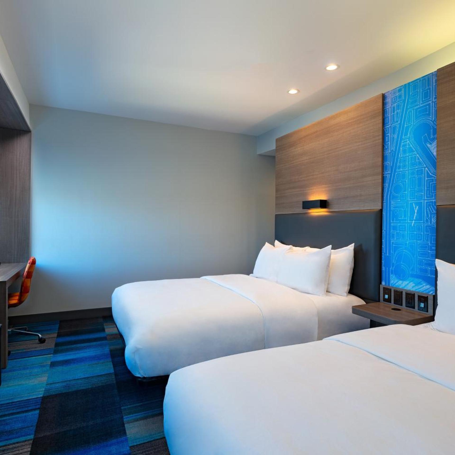 Aloft, Guest Room, 2 Queen Beds