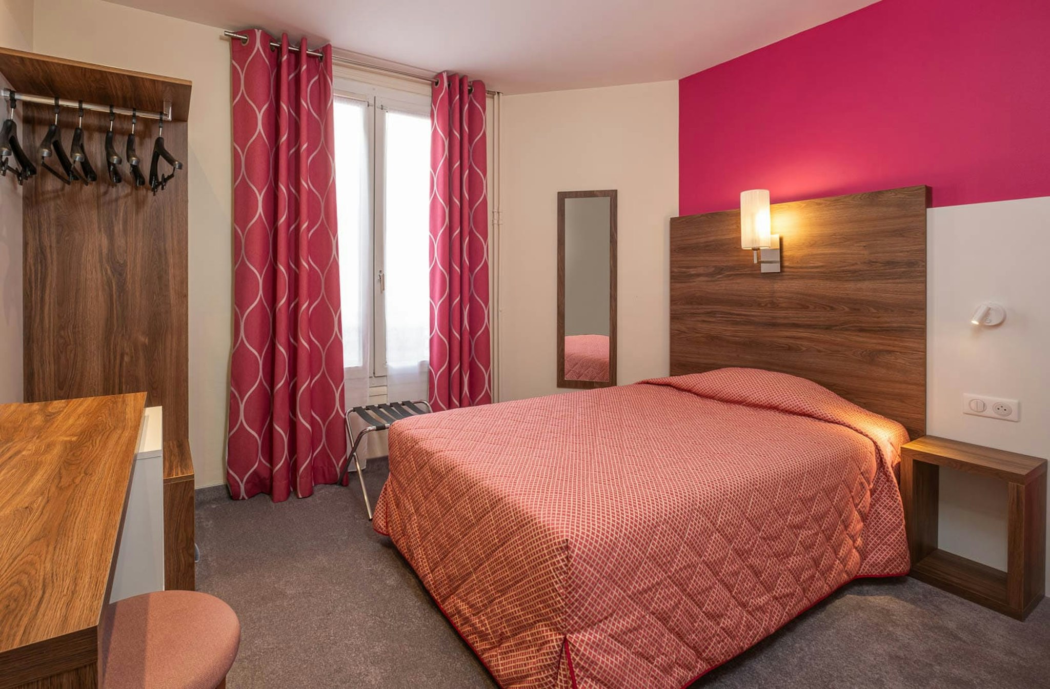 HOTEL TERMINUS MONTPARNASSE 22/63