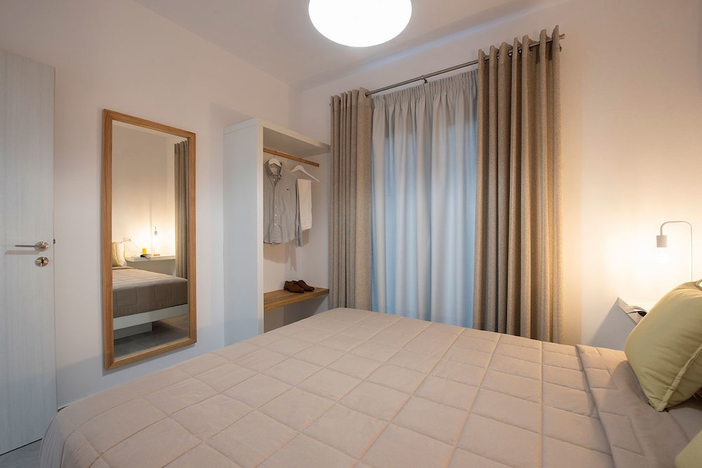 Valery Suites 11/54