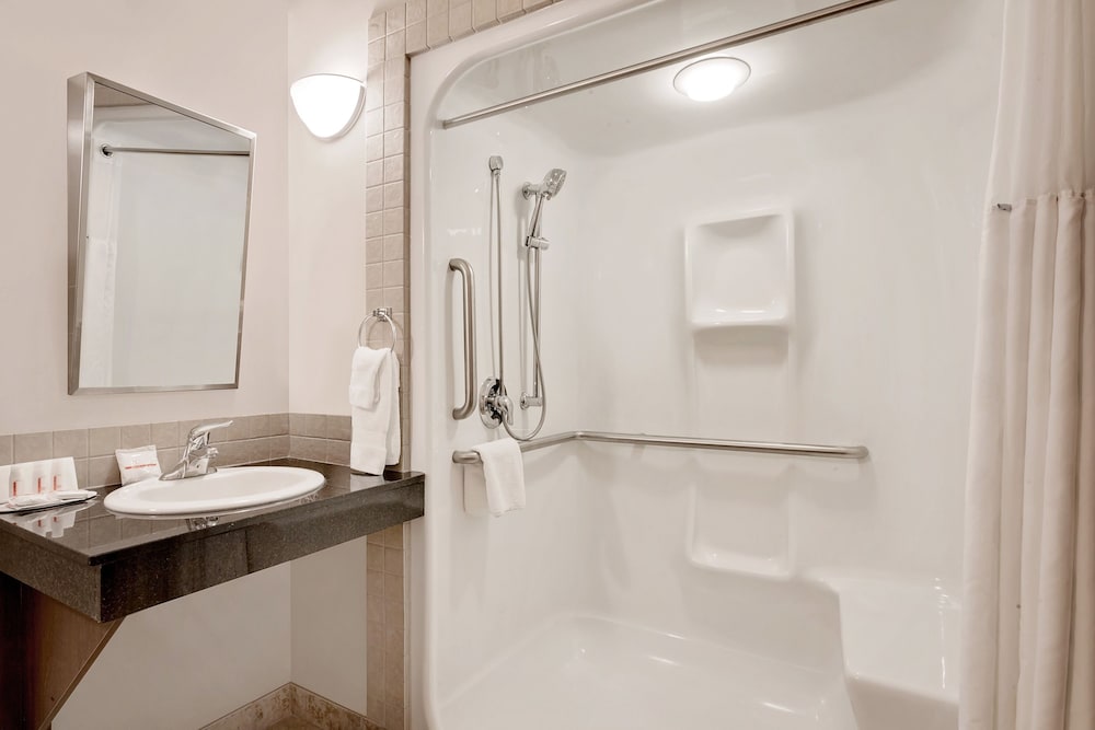 Ramada Lac La Biche 18/56
