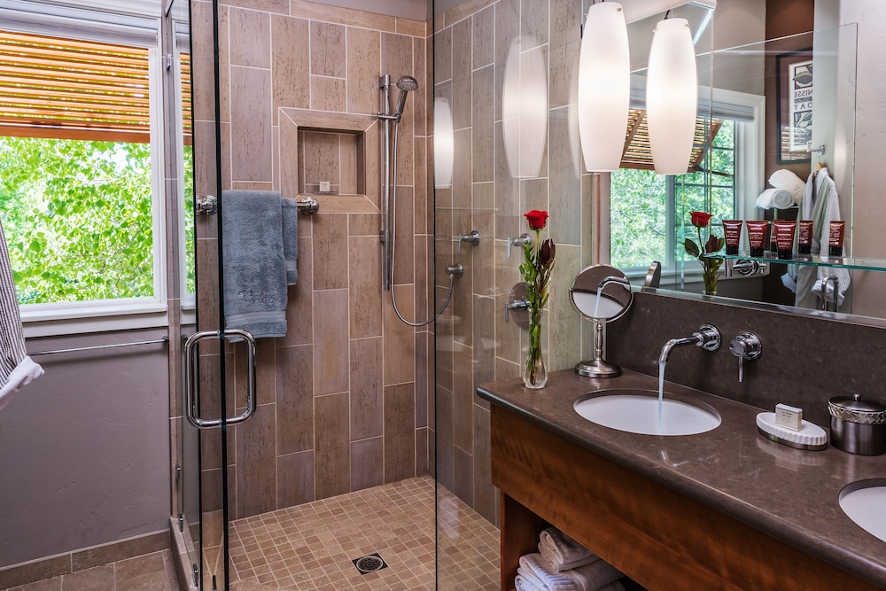 Eden Vale Inn 50/50