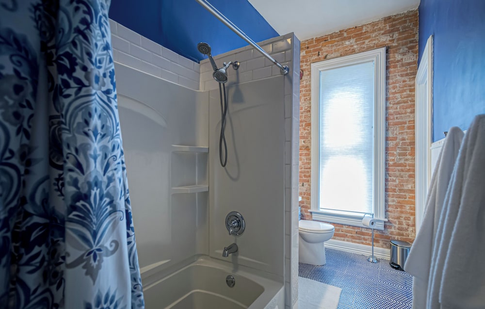 Hatch House Bed & Breakfast 38/38