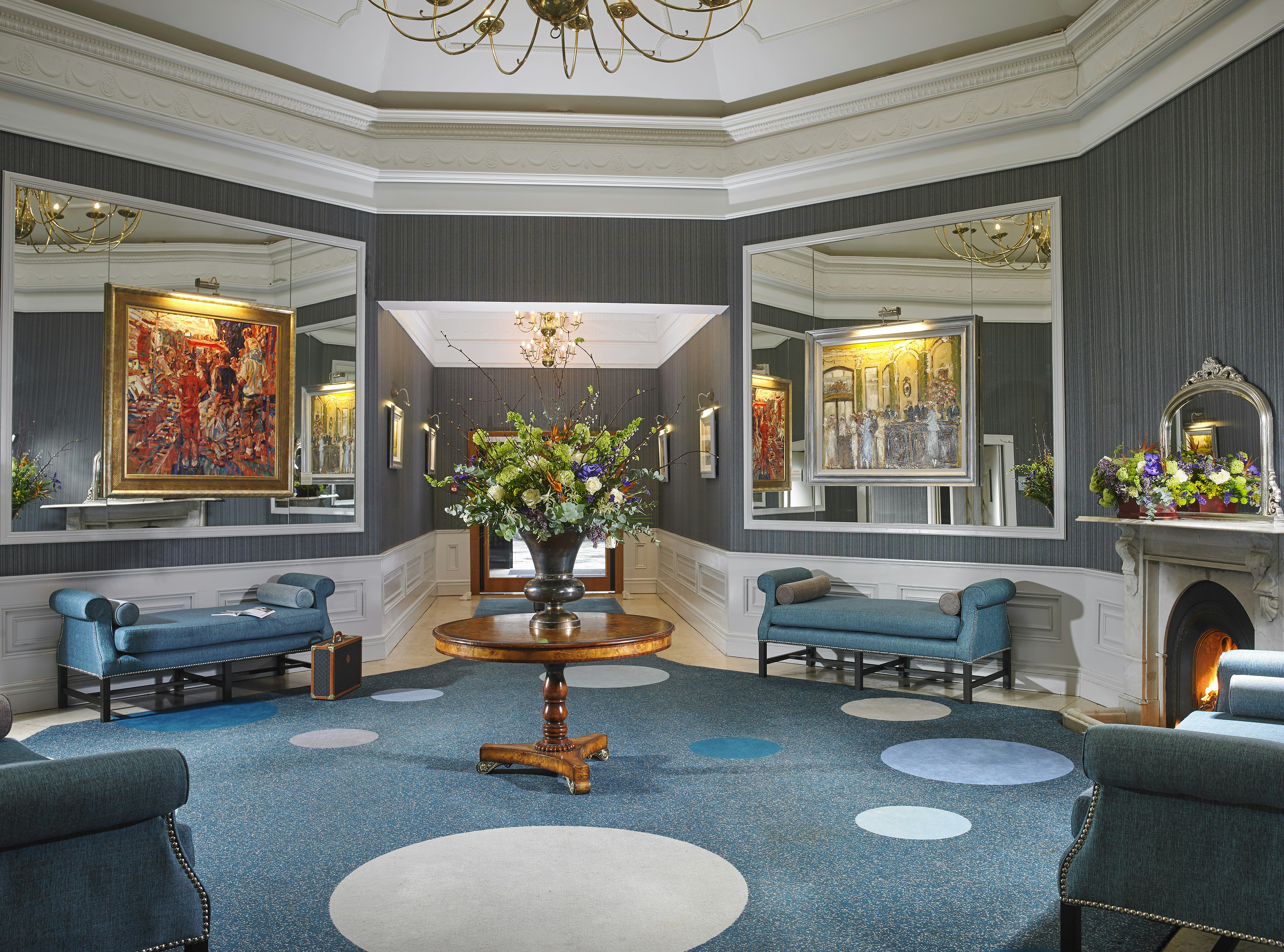 Castlecourt Hotel 32/54