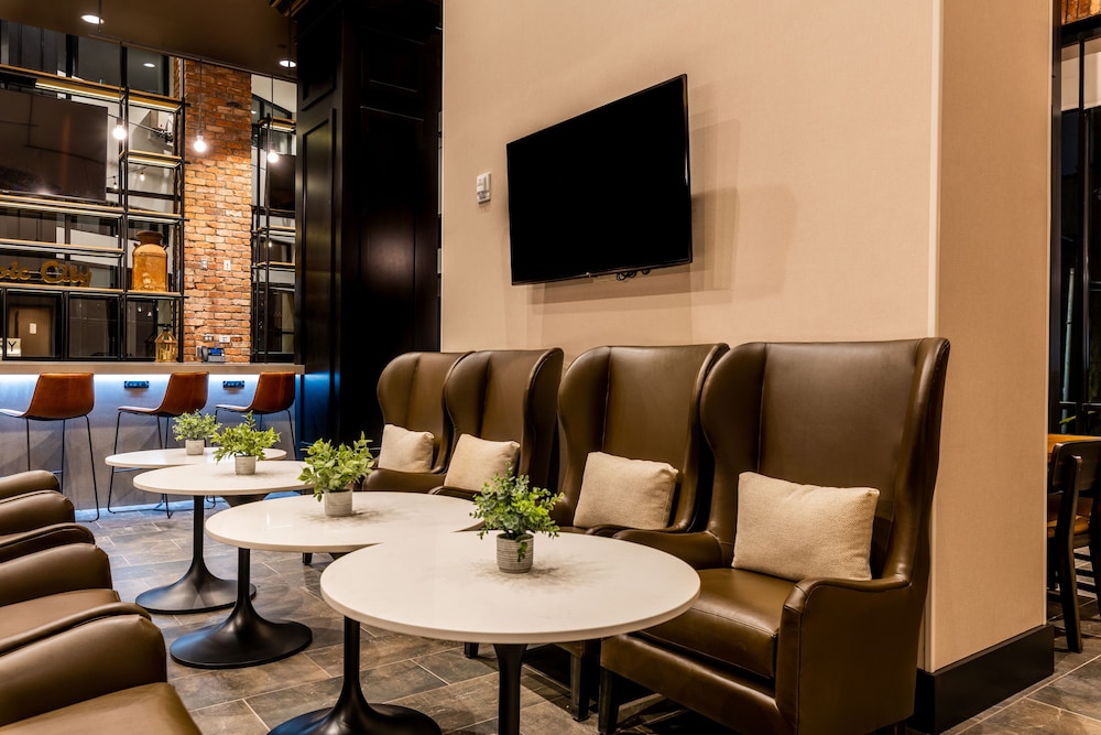 Hyatt House Nashville Downtown / Convention Center 26/47