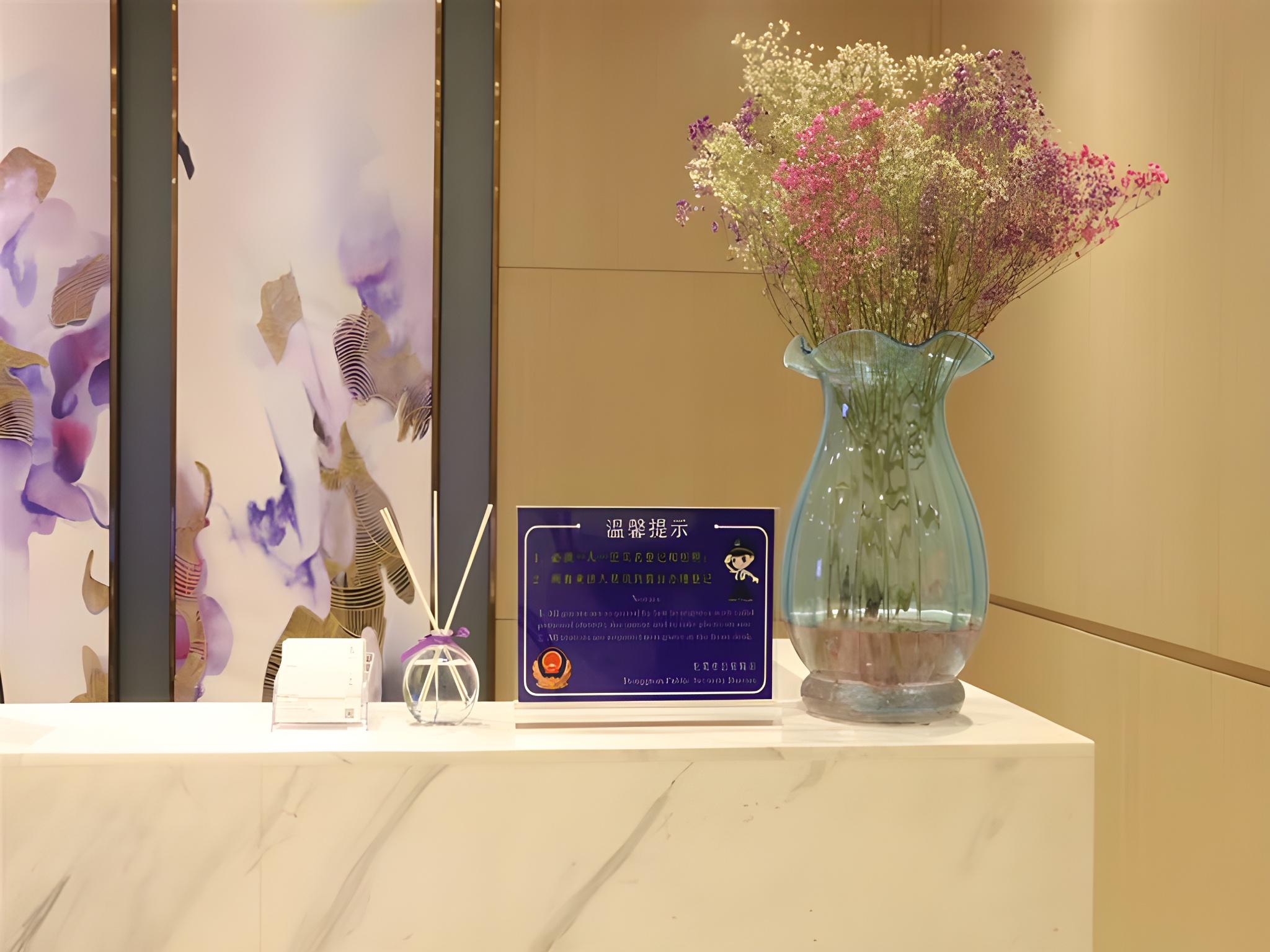 Lavande Hotel (Dongguan Houjie Exhibition Center) 17/59