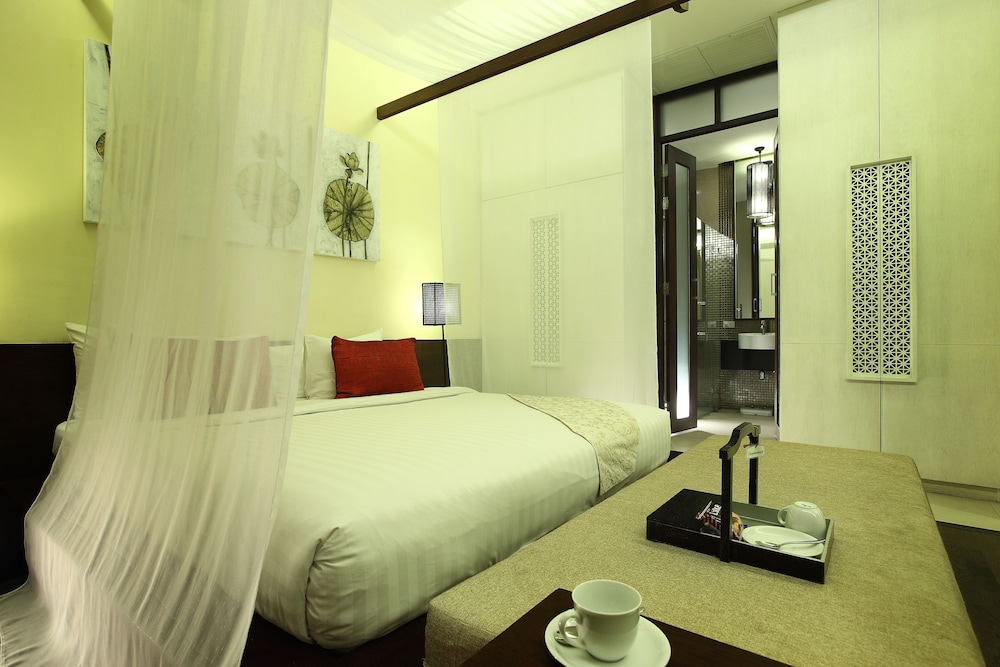 De Chai Colonial Hotel & Spa 33/77
