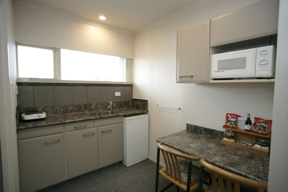 Distinction Coachman Hotel Palmerston North 55/63
