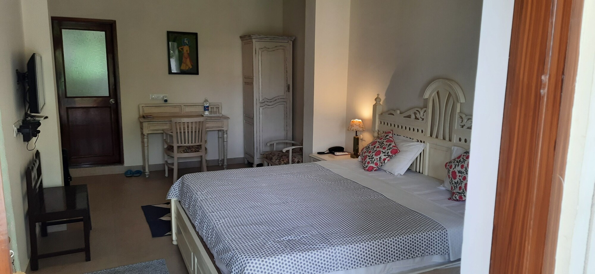 ELITE, KING BED