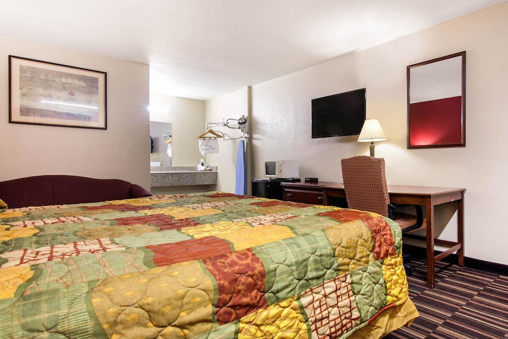 Rodeway Inn Pauls Valley 19/31