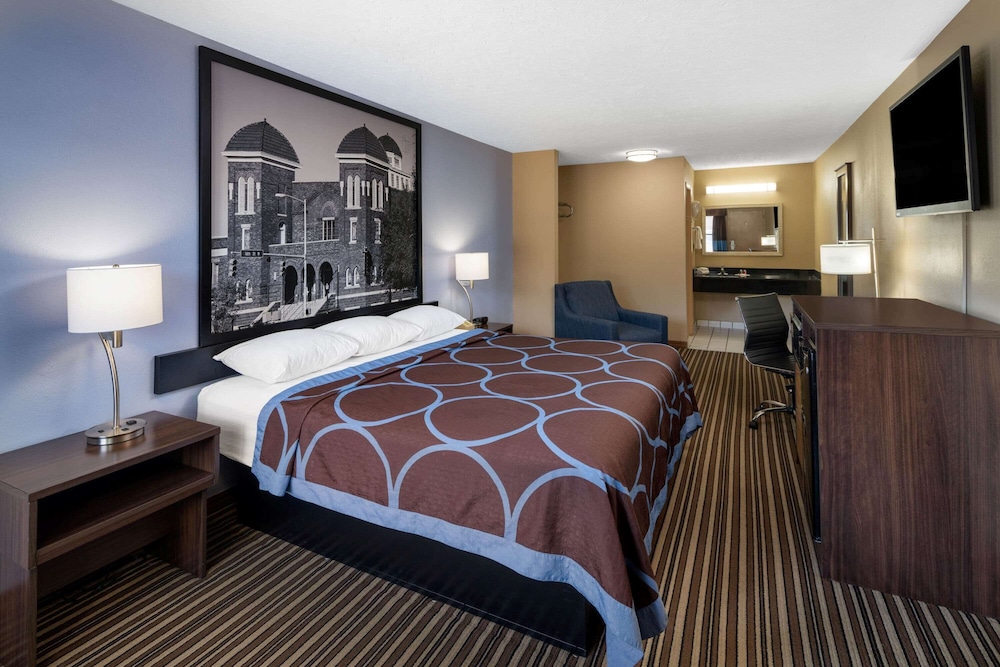 Super 8 By Wyndham Gadsden Al 11/32
