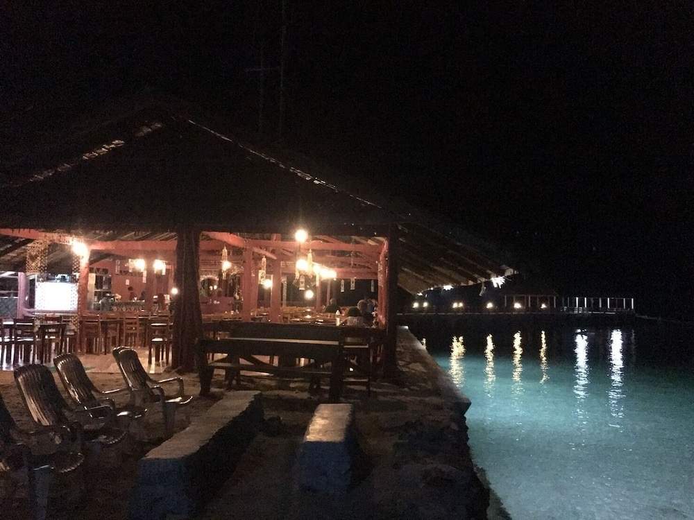 Koh Ngai Resort Ko Ngai 1/50