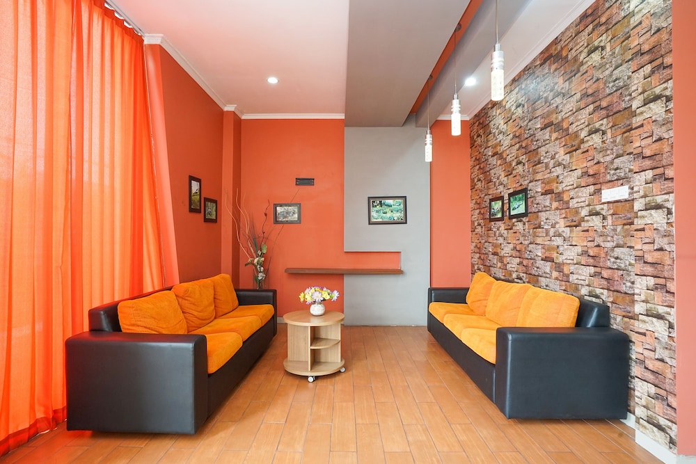 Oyo 450 Semampir Residence 43/64