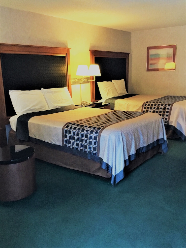 Rodeway Inn Findlay University Area 11/43