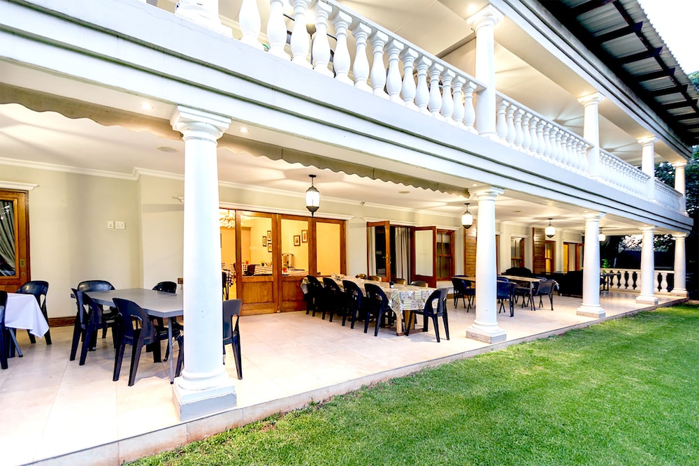 OR Tambo Guest House 5/49