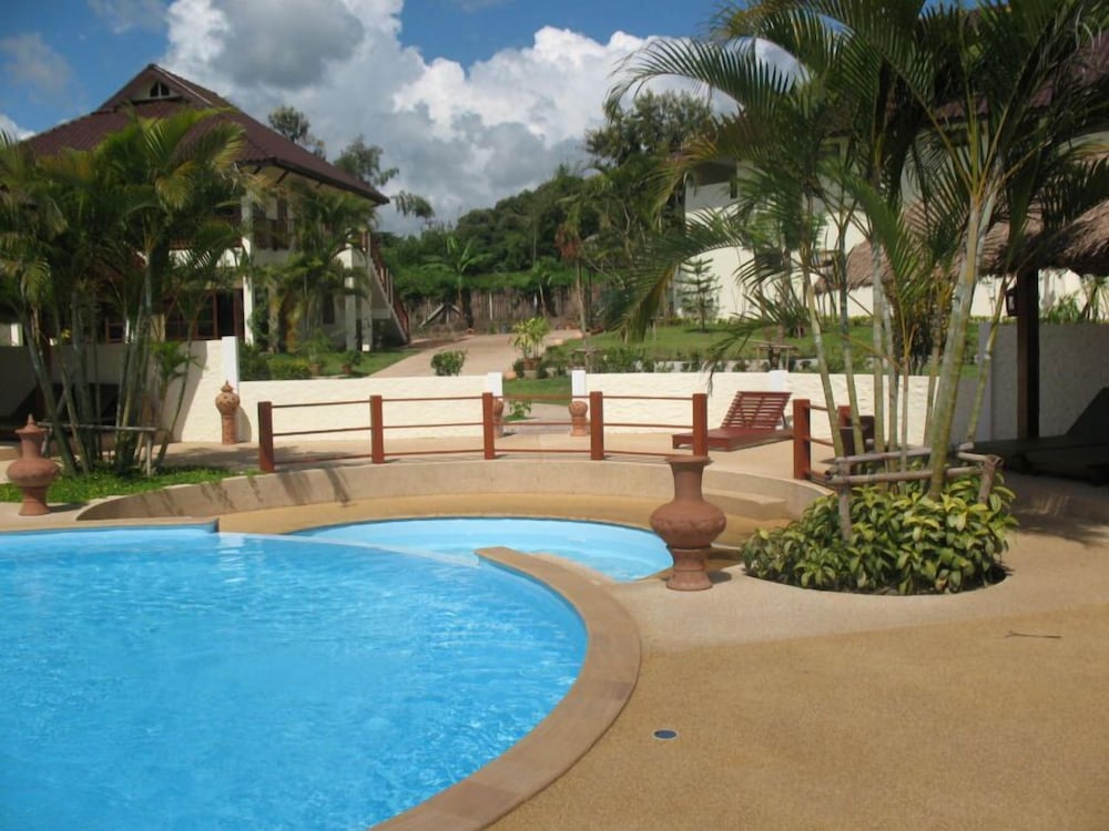 Maekok River Village Resort 48/55