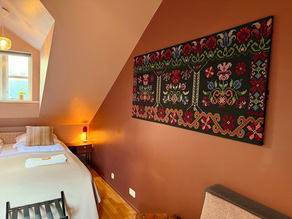 Grettir Guesthouse 14/48