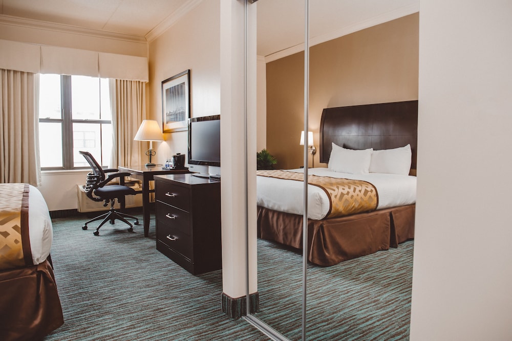 Chicago South Loop Hotel 34/39