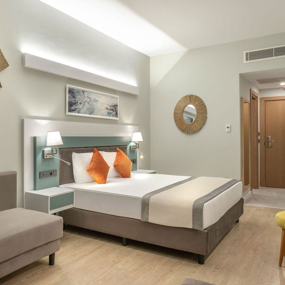 Arcanus Hotels Trendline Side 10/50