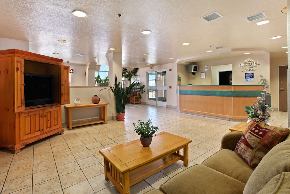 Microtel Inn and Suites by Wyndham Albuquerque W 4/26