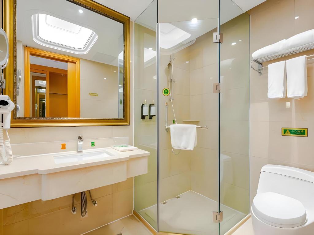 Vienna International Hotel (Kunming New Luosiwan, Vanke Charming City, Guangwei Metro Station) 46/52